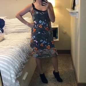 Forever 21 Floral dress slip. Perfect for Halloween 🎃